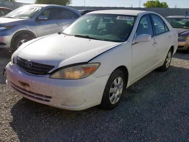 4T1BE32K64U371622 - 2004 TOYOTA CAMRY LE WHITE photo 2