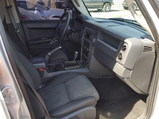 1J8HH48K59C500426 - 2009 JEEP COMMANDER SILVER photo 5