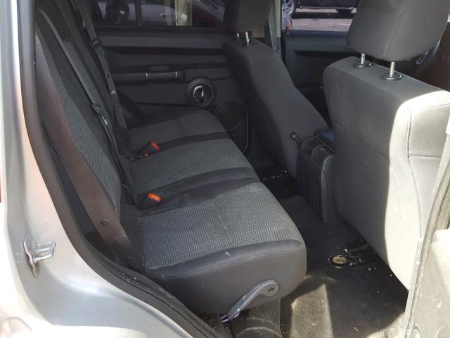 1J8HH48K59C500426 - 2009 JEEP COMMANDER SILVER photo 6