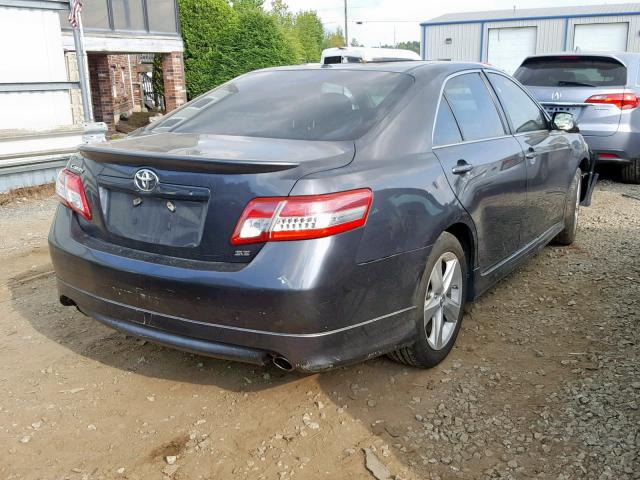 4T1BF3EK9BU139313 - 2011 TOYOTA CAMRY BASE GRAY photo 4