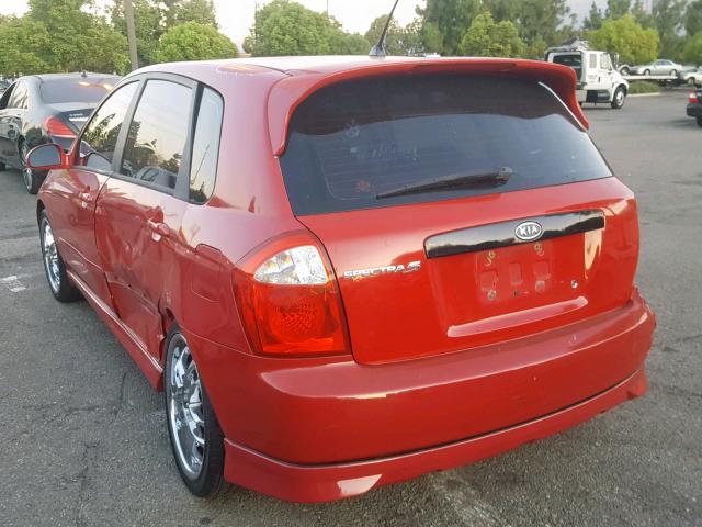 KNAFE162255074778 - 2005 KIA SPECTRA5 RED photo 3