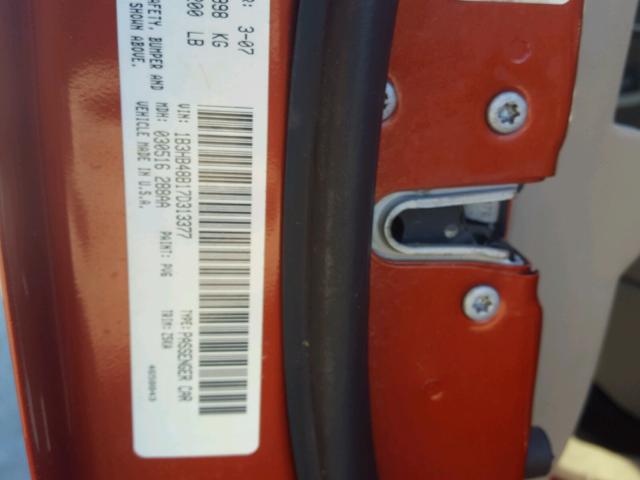 1B3HB48B17D313377 - 2007 DODGE CALIBER SX ORANGE photo 10