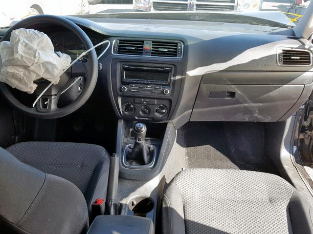 3VW1K7AJ0DM262874 - 2013 VOLKSWAGEN JETTA BASE 黑色 照片 9