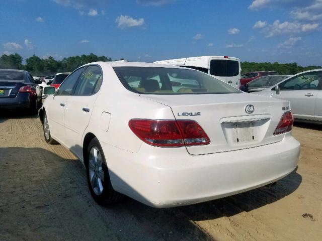 JTHBA30G055125688 - 2005 LEXUS ES 330 WHITE photo 3