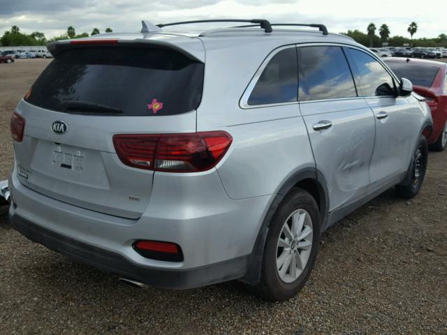 5XYPG4A35KG436964 - 2019 KIA SORENTO LX SILVER photo 4