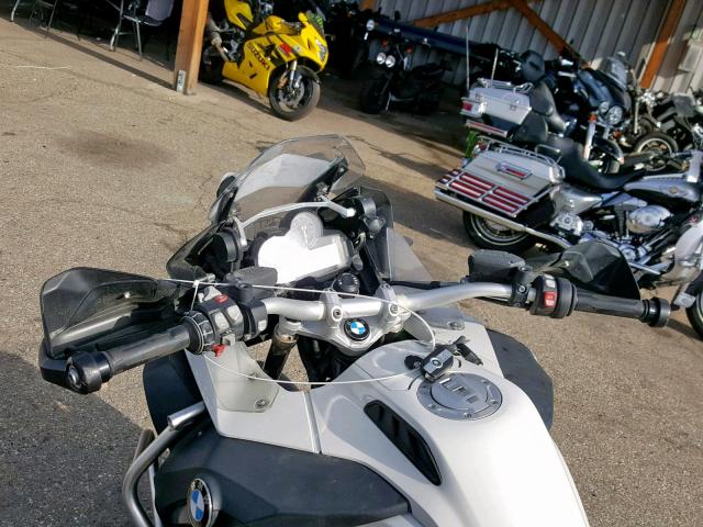 WB10A1201FZ096755 - 2015 BMW R1200 GS A WHITE photo 9