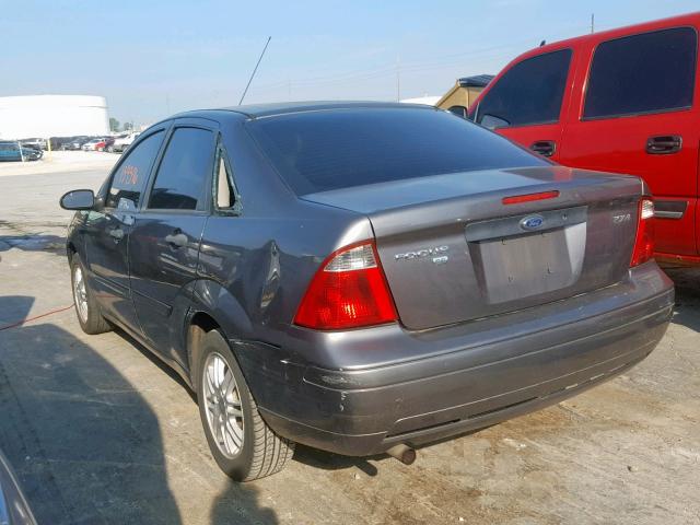 1FAFP34NX6W225129 - 2006 FORD FOCUS ZX4 GRAY photo 3