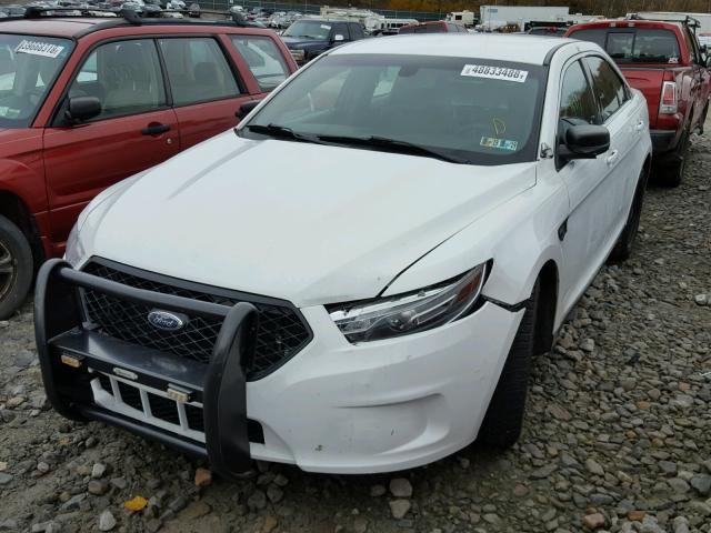 1FAHP2MT5EG105393 - 2014 FORD TAURUS POL WHITE photo 2