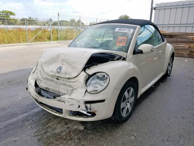 3VWRF31Y86M311836 - 2006 VOLKSWAGEN NEW BEETLE ბეჟი ფოტო 2