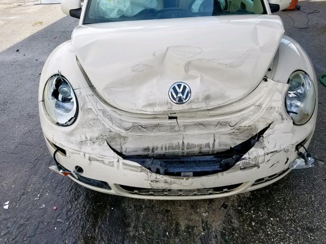 3VWRF31Y86M311836 - 2006 VOLKSWAGEN NEW BEETLE ბეჟი ფოტო 7