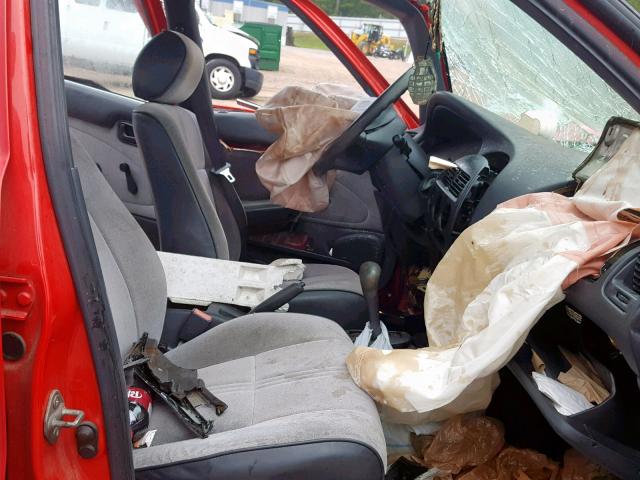 1Y1SK5263TZ031336 - 1996 GEO PRIZM BASE RED photo 5