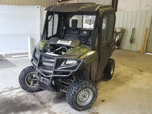 1HFVE0220E4002567 - 2014 HONDA SXS700 GREEN photo 2