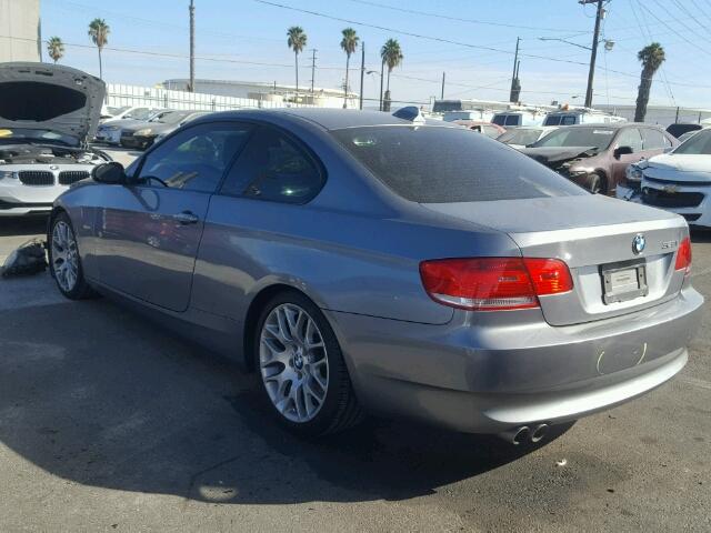 WBAWV13559P121245 - 2009 BMW 328 I SULE GRAY photo 3