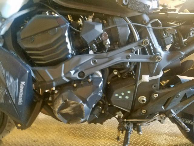 JKBZRCB1XGDA13208 - 2016 KAWASAKI ZR800 B BLACK photo 7