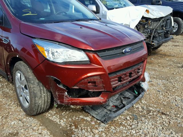 1FMCU0F70GUB15055 - 2016 FORD ESCAPE S RED photo 9