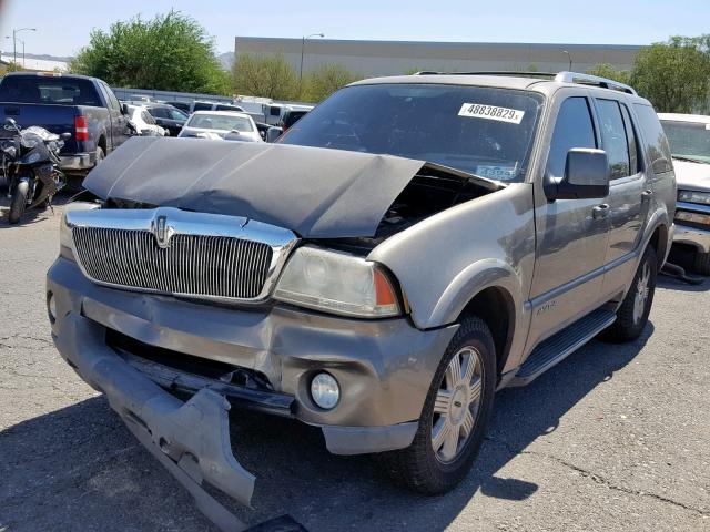 5LMEU68H44ZJ48539 - 2004 LINCOLN AVIATOR ნაცრისფერი ფოტო 2