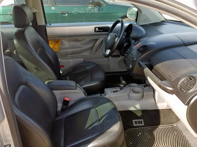 3VWCR31C75M406100 - 2005 VOLKSWAGEN NEW BEETLE ვერცხლისფერი ფოტო 5