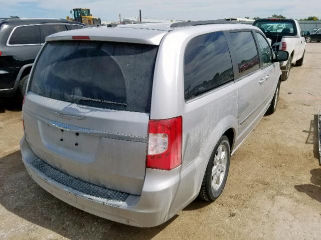 2A4RR5DG8BR694540 - 2011 CHRYSLER TOWN & COU SILVER photo 4