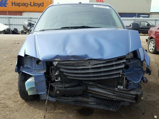 2A4GP54L37R218956 - 2007 CHRYSLER TOWN & COU BLUE photo 7