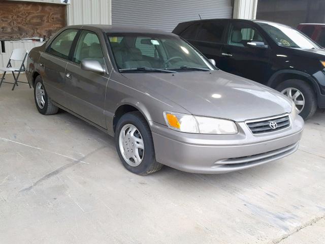 4T1BG22K11U028961 - 2001 TOYOTA CAMRY CE BEIGE photo 1