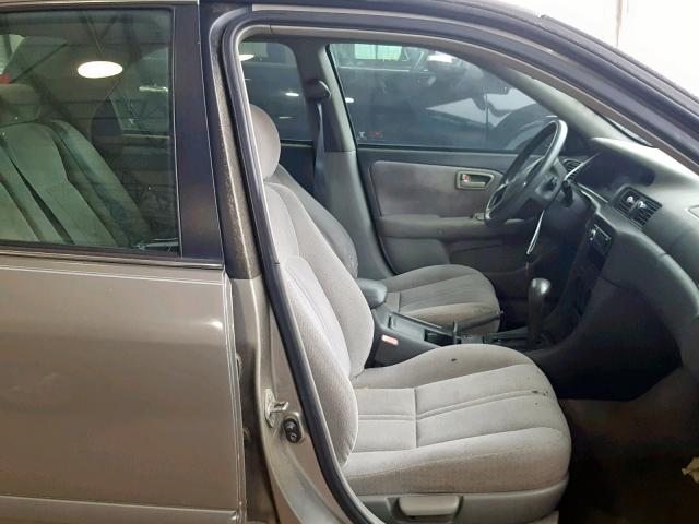 4T1BG22K11U028961 - 2001 TOYOTA CAMRY CE BEIGE photo 5