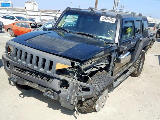 5GTDN13E078136066 - 2007 HUMMER H3 BLACK photo 2