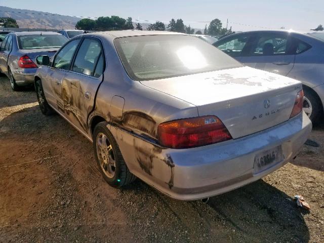 19UUA5642XA037739 - 1999 ACURA 3.2TL SILVER photo 3