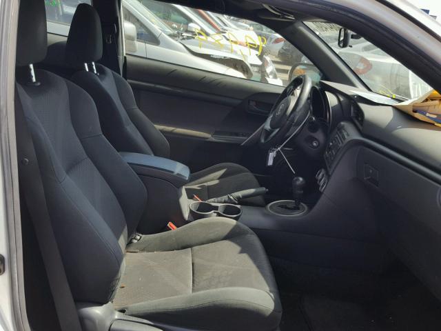 JTKJF5C74C3041476 - 2012 TOYOTA SCION TC თეთრი ფოტო 5