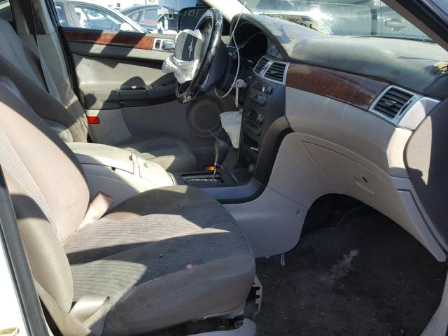 2A4GM68486R902014 - 2006 CHRYSLER PACIFICA T WHITE photo 5