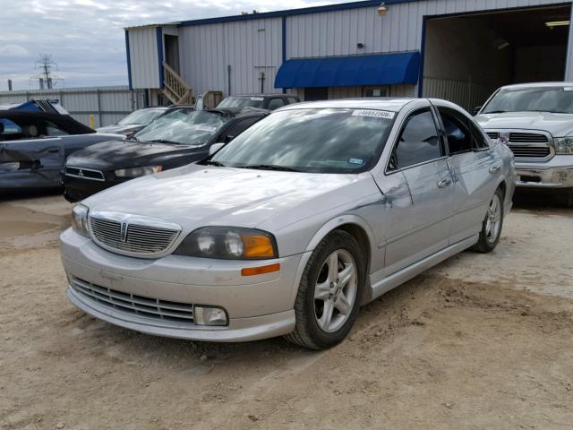 1LNHM87A32Y635301 - 2002 LINCOLN LS 银色 照片 2