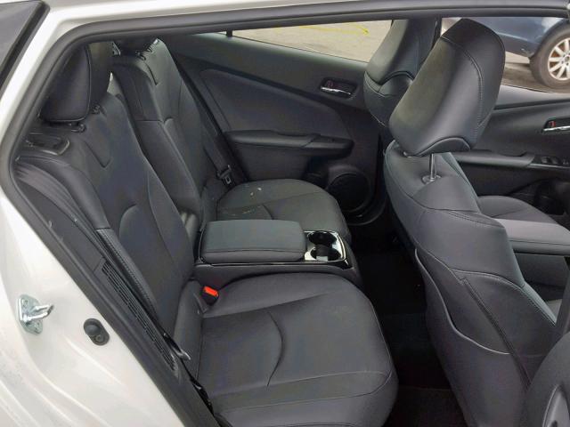 JTDKARFP3K3118480 - 2019 TOYOTA PRIUS PRIM 白色 照片 6