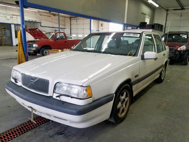 YV1LS564XV1361889 - 1997 VOLVO 850 GLT WHITE photo 2