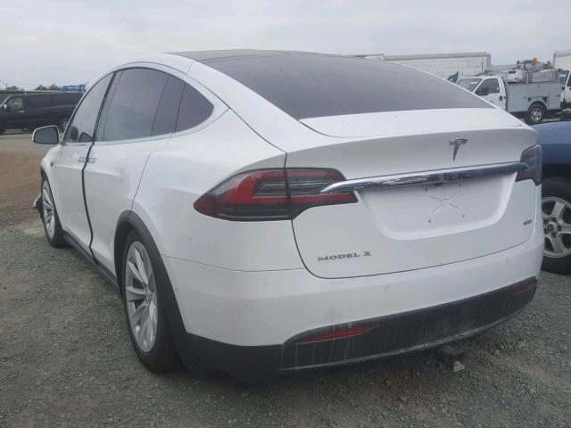 5YJXCAE25GF002361 - 2016 TESLA MODEL X WHITE photo 3