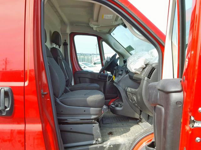3C6TRVDG7JE154650 - 2018 RAM PROMASTER 红色 照片 5