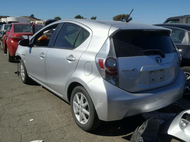 JTDKDTB31E1573903 - 2014 TOYOTA PRIUS C SILVER photo 3