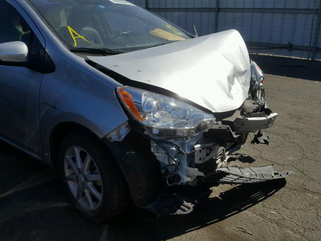 JTDKDTB31E1573903 - 2014 TOYOTA PRIUS C SILVER photo 9