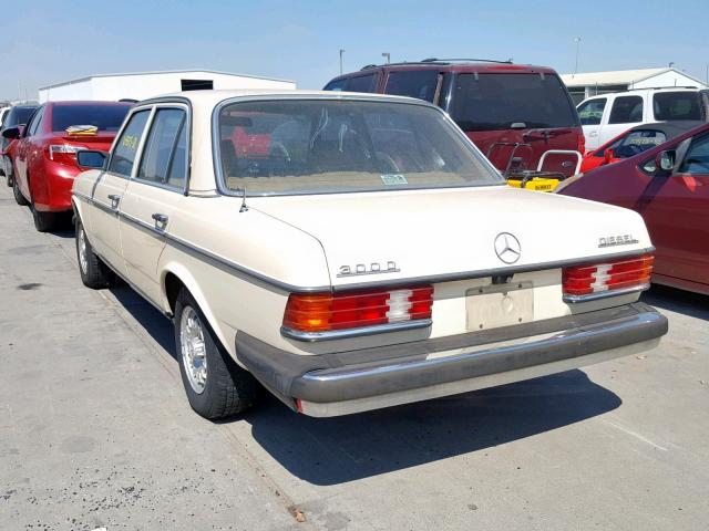 WDBAB30A1BB226322 - 1981 MERCEDES-BENZ 300 D CREAM photo 3