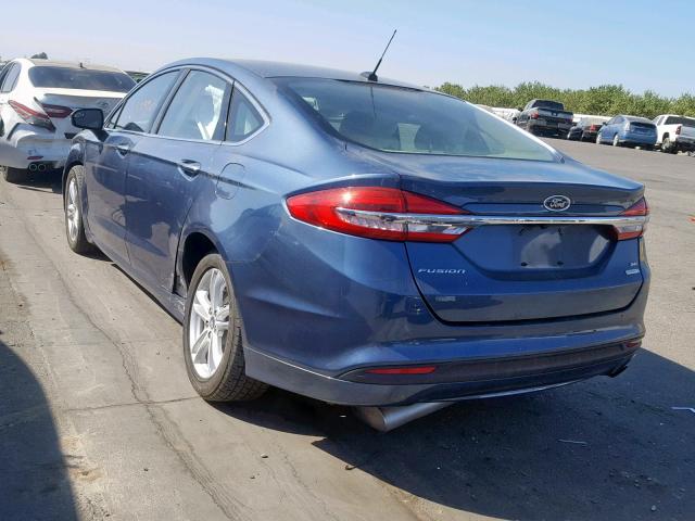 3FA6P0HD7JR104599 - 2018 FORD FUSION SE BLUE photo 3