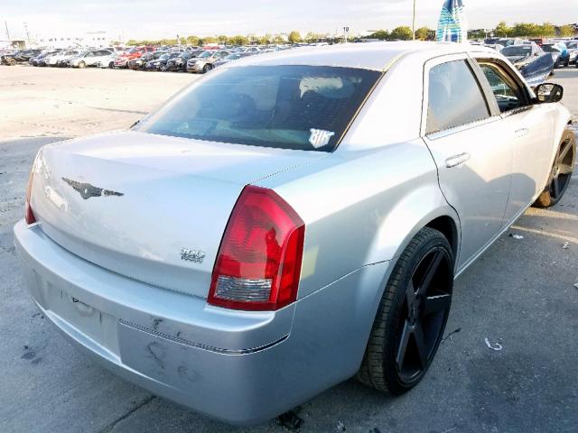 2C3KA53G76H519440 - 2006 CHRYSLER 300 TOURIN SILVER photo 4