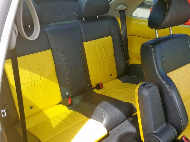 3VWCD21C52M449550 - 2002 VOLKSWAGEN NEW BEETLE 黄色 照片 6