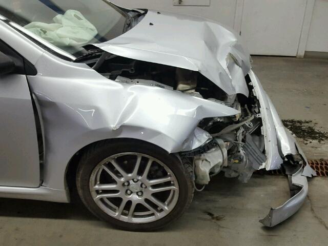 JTKDE177060107417 - 2006 TOYOTA SCION TC 银色 照片 9