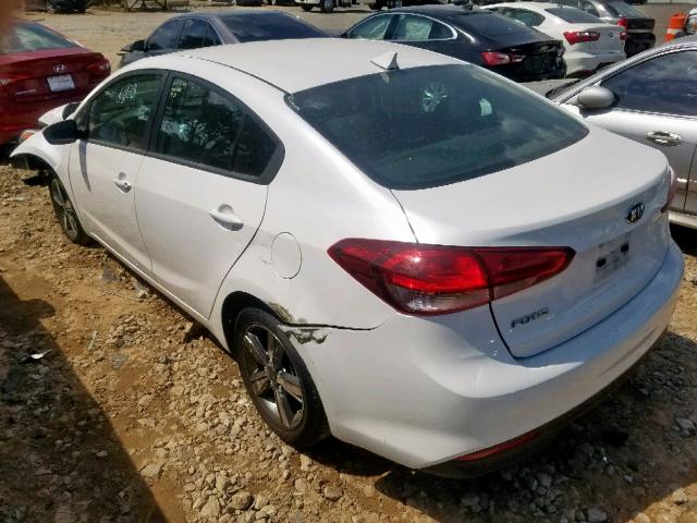 3KPFL4A78JE169406 - 2018 KIA FORTE LX WHITE photo 3