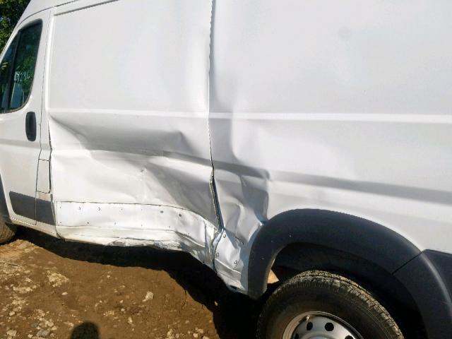 3C6TRVCG5JE138917 - 2018 RAM PROMASTER 白色 照片 9