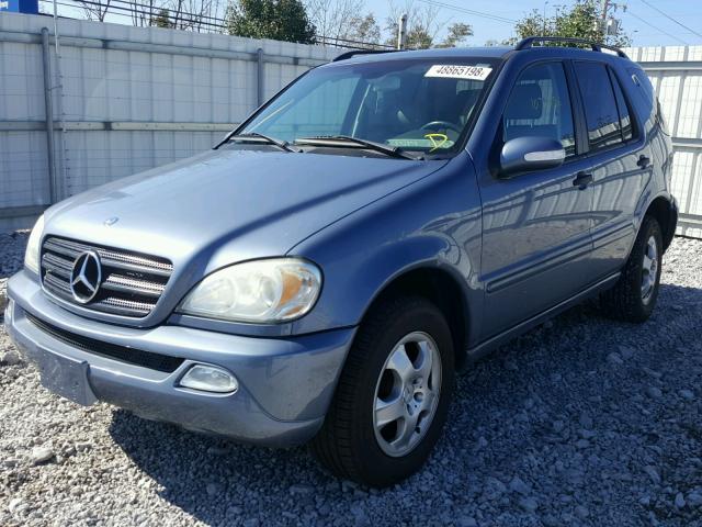 4JGAB57E54A495157 - 2004 MERCEDES-BENZ ML 350 BLUE photo 2