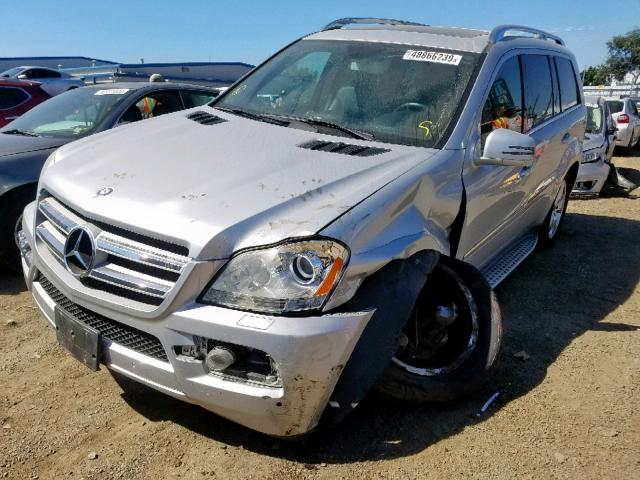 4JGBF7BE1BA699589 - 2011 MERCEDES-BENZ GL 450 4MA SILVER photo 2