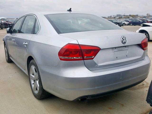 1VWBP7A33EC009770 - 2014 VOLKSWAGEN PASSAT SE SILVER photo 3