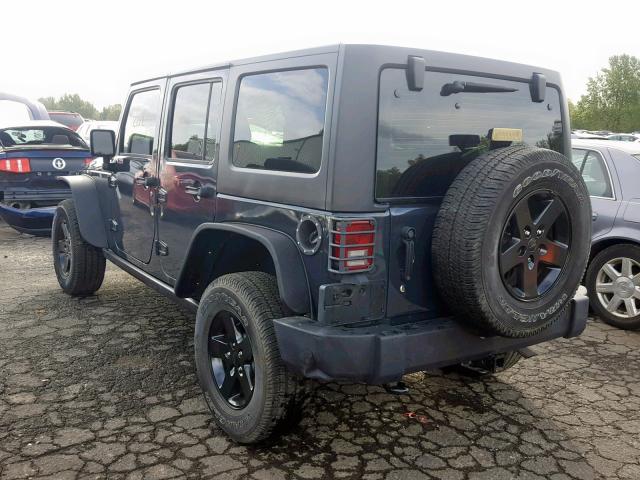 1C4BJWDG4HL655563 - 2017 JEEP WRANGLER U GRAY photo 3