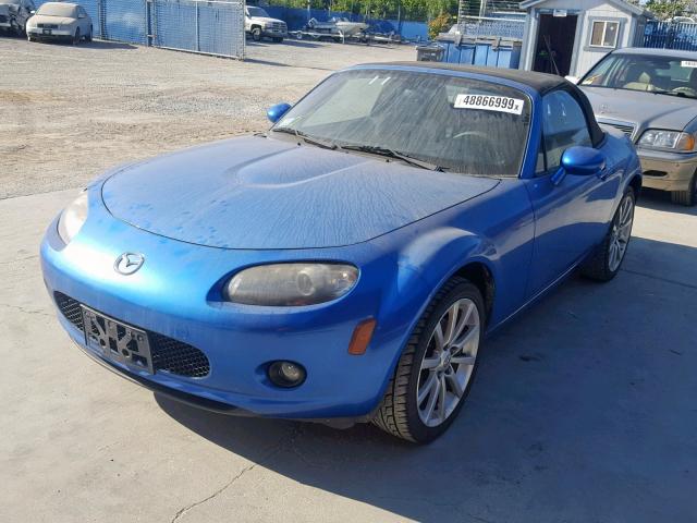 JM1NC25F860111653 - 2006 MAZDA MX-5 MIATA BLUE photo 2