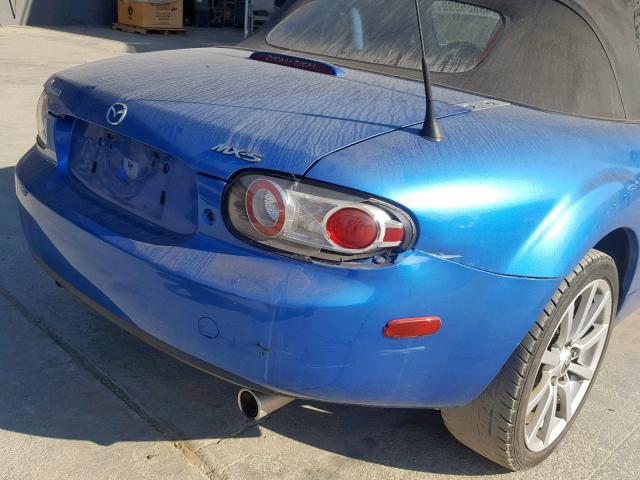 JM1NC25F860111653 - 2006 MAZDA MX-5 MIATA BLUE photo 9