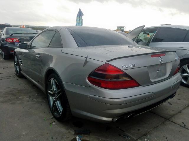 WDBSK74F06F111159 - 2006 MERCEDES-BENZ SL 55 AMG GRAY photo 3